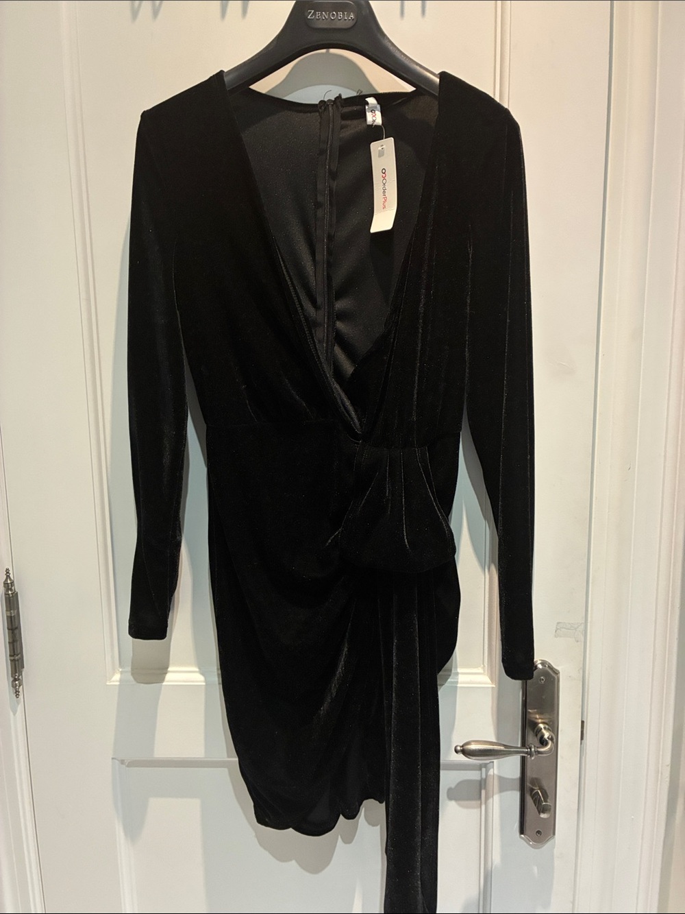 NWT Black Velvet Long-Sleeve Wrap Dress 👵MT